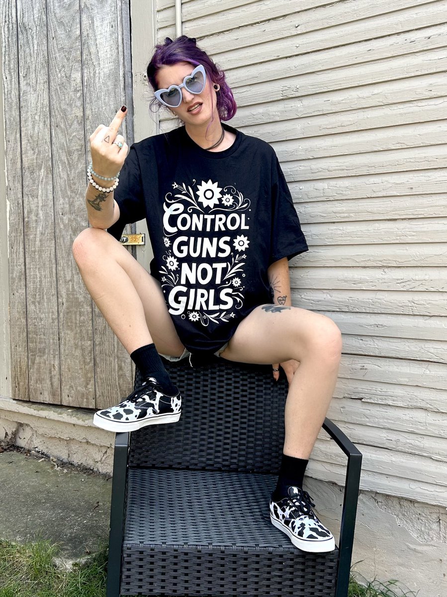 sunniadventure's tweet photo. #ControlGunsNotGirls https://t.co/2L4vAYNbza
