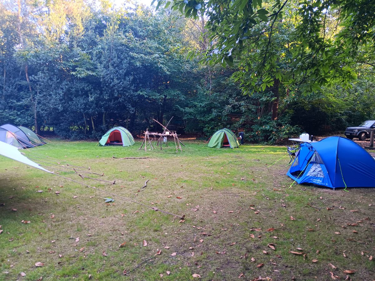 13thWimbledon's tweet photo. Camp is set up and the fire is looking good.  Hungry #Cubs, #Scouts and Leaders will be ready for dinner!  Crossover camp is looking good 👍🏻. https://t.co/tv241Sy8je