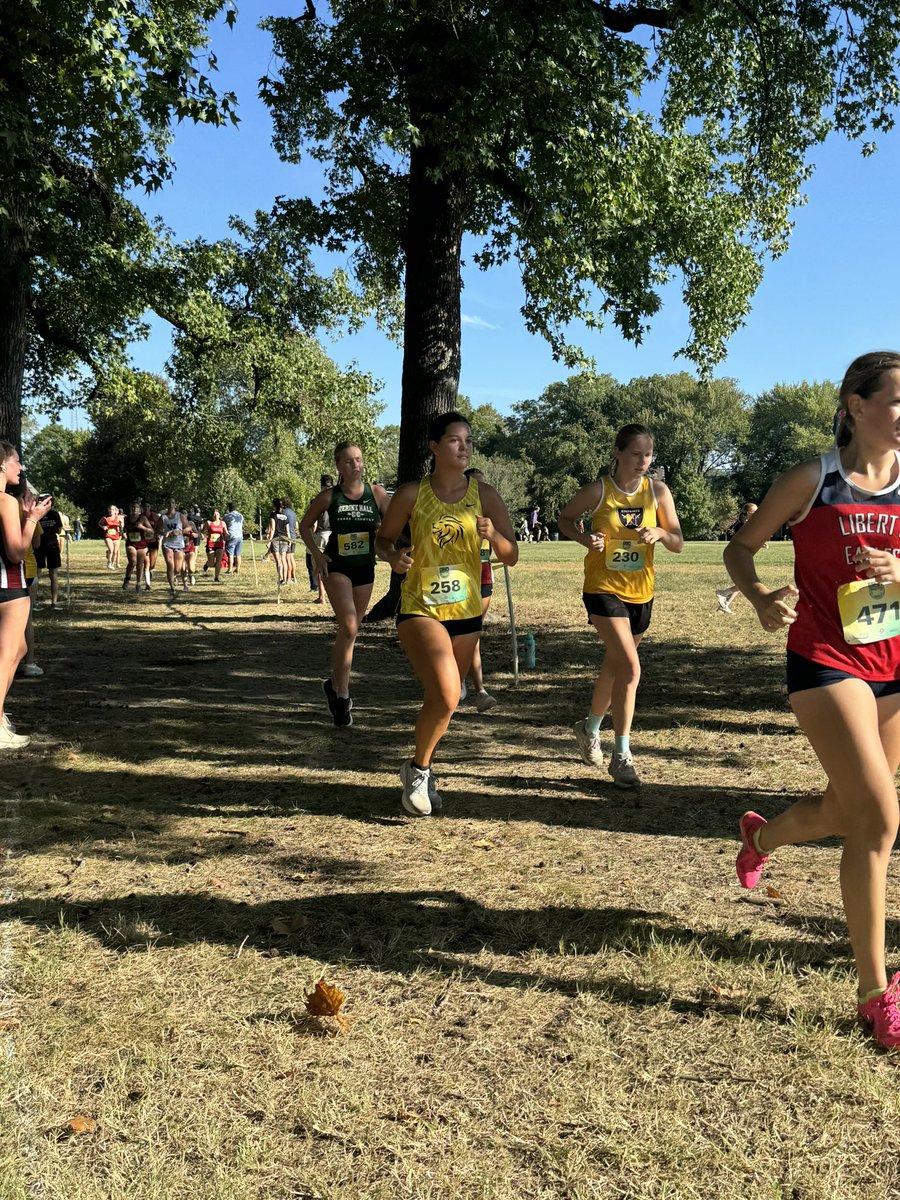 FZE Girls XC getting after it at Forest Park!
