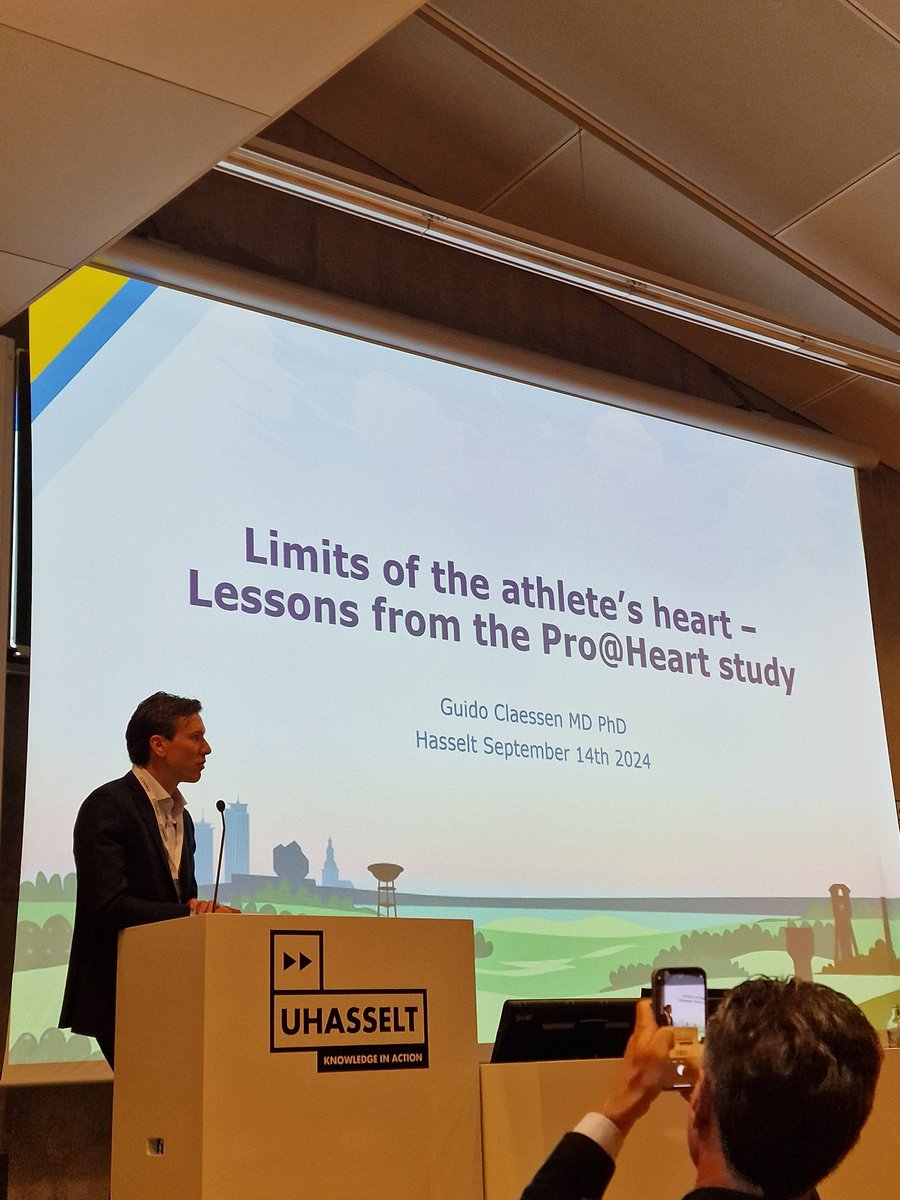 Great talks at the Sports Medicine Symposium during the European Cycling Championships! <a href="/guido_claessen/">Guido Claessen</a> with the latest updates about the pro@heart study 🚴❤️‍🔥 #Exercise #SportsCardiology #Cycling
<a href="/stadhasselt/">Stad Hasselt</a> <a href="/HartcentrumH/">Heart Centre Hasselt</a> <a href="/JessaZiekenhuis/">Jessa Ziekenhuis</a> <a href="/uhasselt/">Universiteit Hasselt</a>