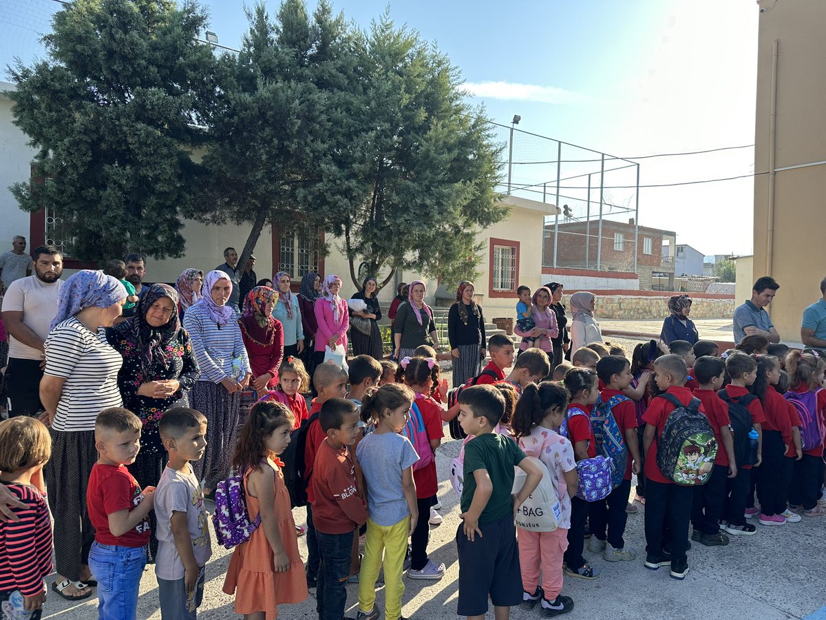 Öğrencilerimiz yeni eğitim öğretim yılına heyecanla başladı.
