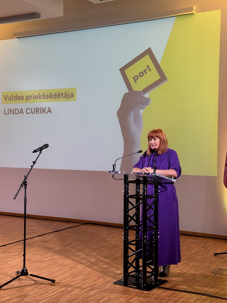 Kustības "Par!" Valdē ievēlēti - Linda Curika, Miks Celmiņš, Mārtiņš Šteins. 

Kustības "Par!" valdes priekšsēdētājas amatu turpmāk ieņems Linda Curika.