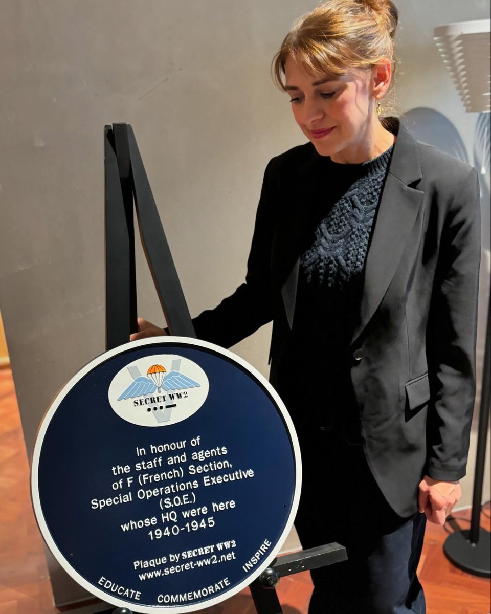 claremulley's tweet photo. Privileged to be at the unveiling of a plaque to the staff & agents of #SOE #FSection, at their former #London HQ, 56 #BakerStreet, with family members & reps of the #WAAF #WRAF #RAF(W), &
#FANY attending.
Thanks to #SecretWW2 for organising. https://t.co/asmxBf5tlf