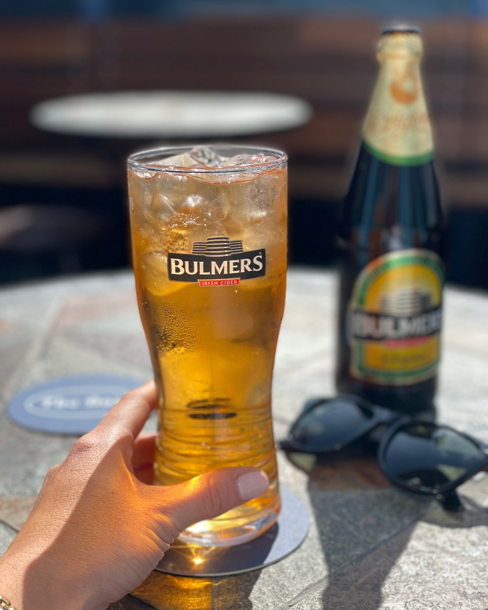 Thebathpub tweet media