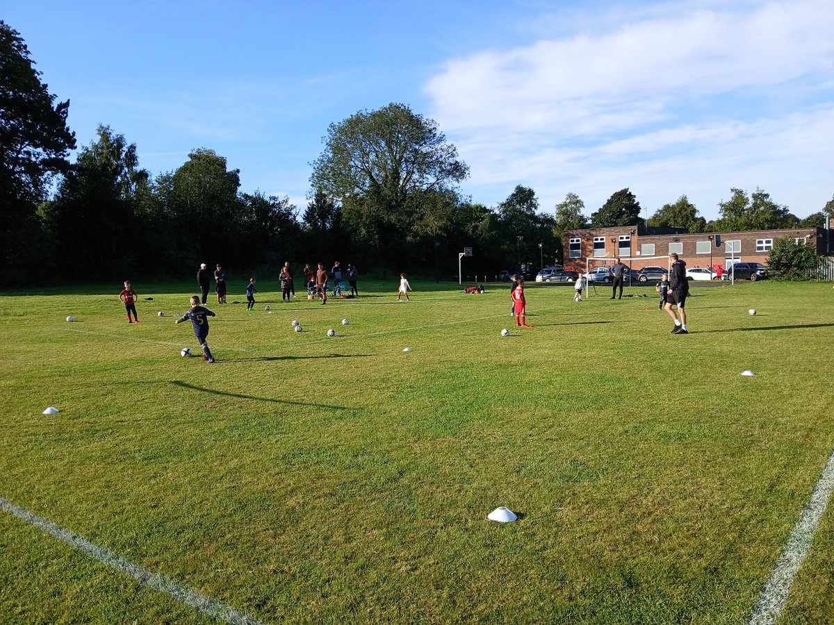 Lovely and sunny down at the Source this morning. Great conditions for the children to have loads of fun. We had mini kickers, U7 and U8 North &amp; South being supported by Lee from <a href="/BC_CoachesClub/">CoachesClubCIC</a>