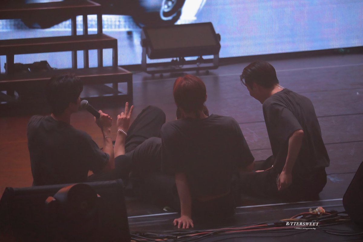 이런 모습이 언제든지 보고 웃음이 날거같아요✨
소중한 기억 하나도 만들어주서 고맙고 무대 위에서 서 있는 비에이피 영원히 응원할게요❤️‍🔥

<a href="/BAP_Bangyongguk/">Bang yongguk</a> 
<a href="/BAP_Youngjae/">BAP_Youngjae</a> 
<a href="/official_JDH93/">JUNGDAEHYUN</a> 
<a href="/jongup_official/">Jongup_Official</a> 

#커튼콜 #CURTAIN_CALL 
#BANG_JUNG_YOO_MOON #비에이피