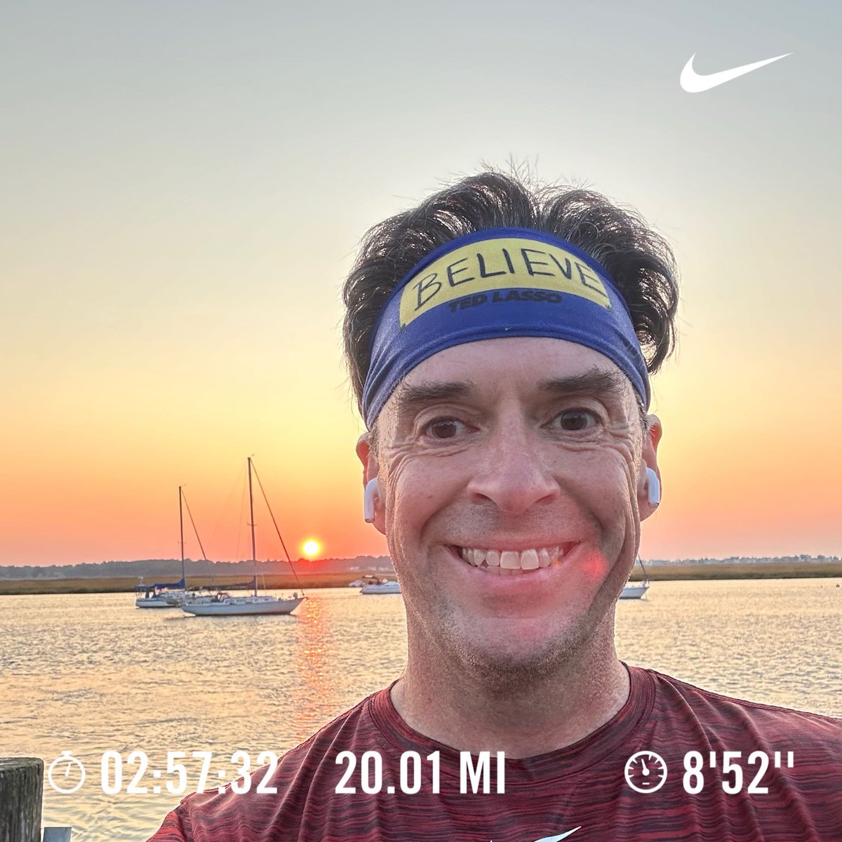 dmv1332's tweet photo. Running as the sun rises #earlyrun #morningrunner #lsd #teamrandibandanas #randibandanas #marathinready #grinding https://t.co/6B4G62UTPE