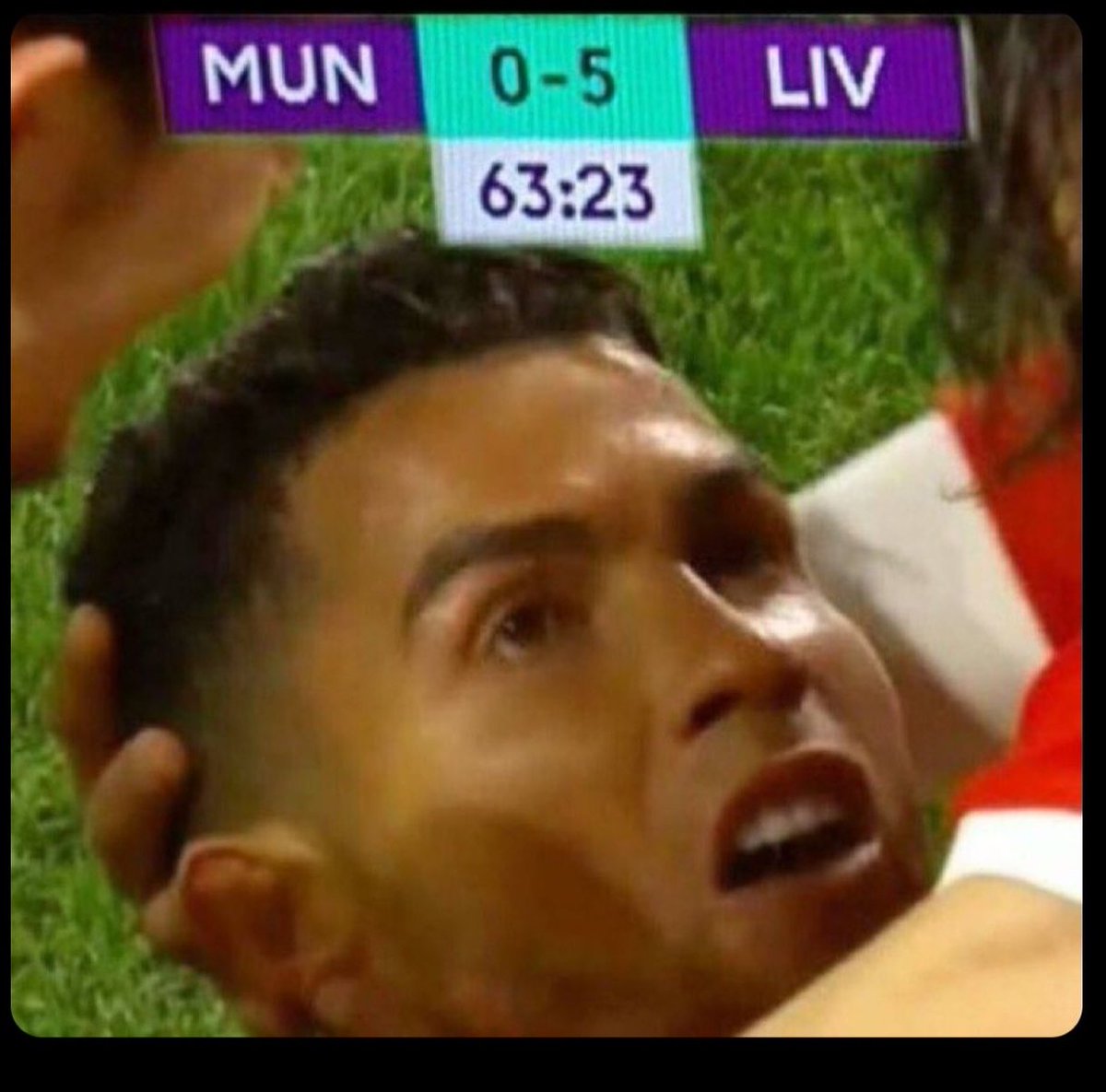 iAustinZz tweet media