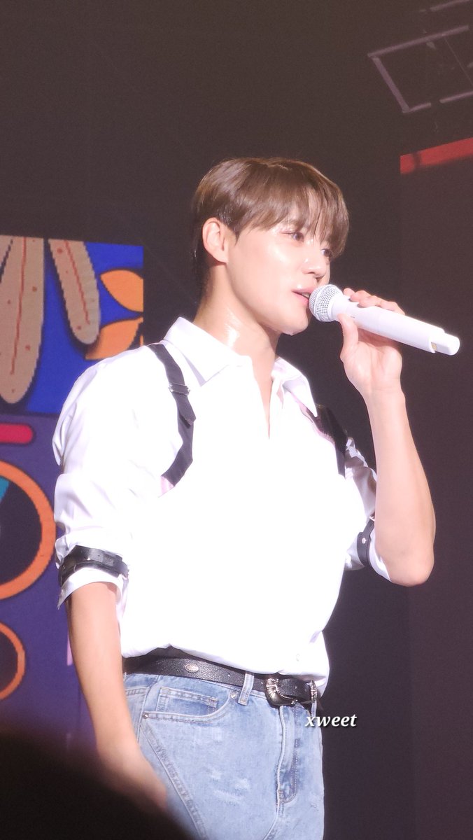 ㅎㅏ 진짜 오늘도 얼굴 너무나도 축하드려요..🫠