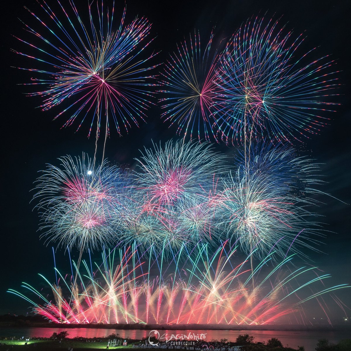 aa161a1j's tweet photo. 第37回利根川大花火大会
お疲れさまでした🎆

#利根川大花火大会
#紅屋青木煙火店
#丸玉屋小勝煙火店
#ワキノアートファクトリー
#野村花火工業
#マルゴー
#山崎煙火製造所
#紅屋青木煙火店 https://t.co/3GHmmpjk5j