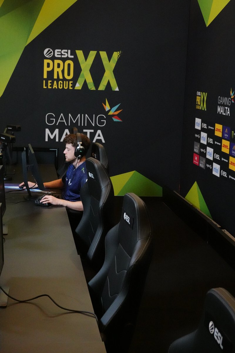 First one in, last one out. <a href="/jks_CS/">jks</a> has a point to prove.

#ESLProLeague