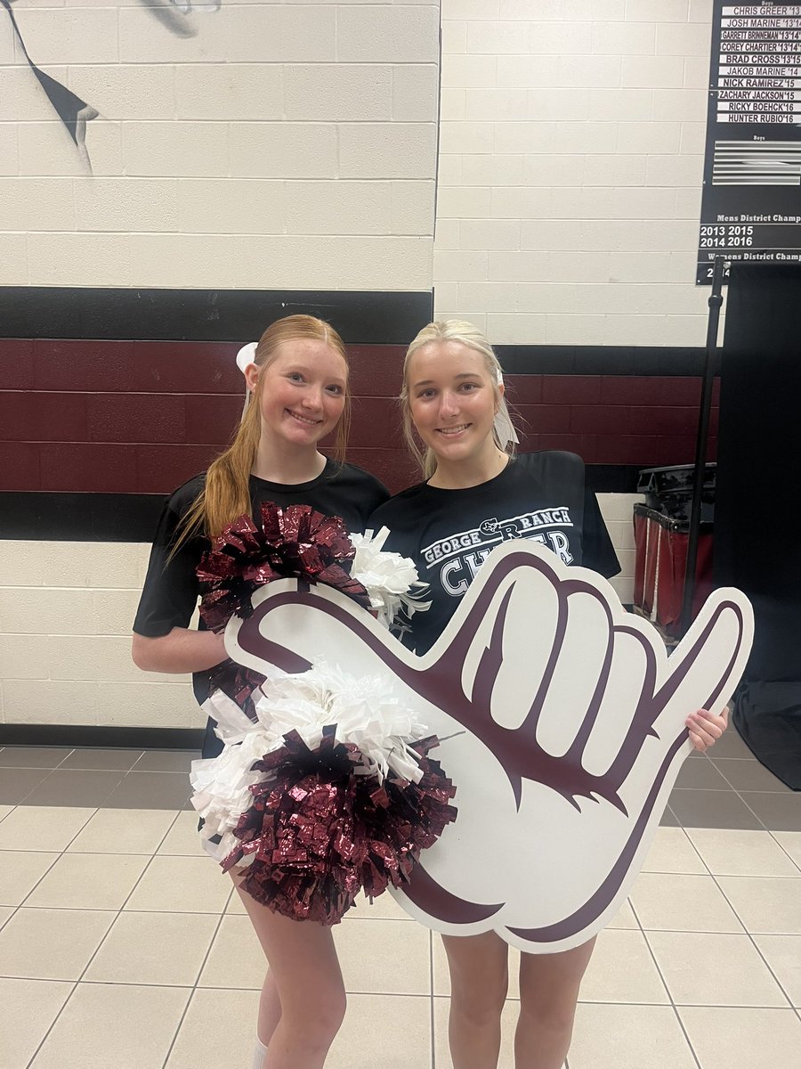 CoachADutch's tweet photo. GRHS @CheerGRHS &amp; @LonghornDance up bright &amp; Early for the Little Kids Cheer &amp; Dance Clinic!!! 📣👯‍♀️👯‍♂️🩰🪩 @pinkpatterson @GRHSABC2 @CoachCaseyVogt 
They will be performing TODAY at Traylor Stadium at the GRHS vs Humble 🏈 game @lcisdathletics https://t.co/GjqFAvEgh4