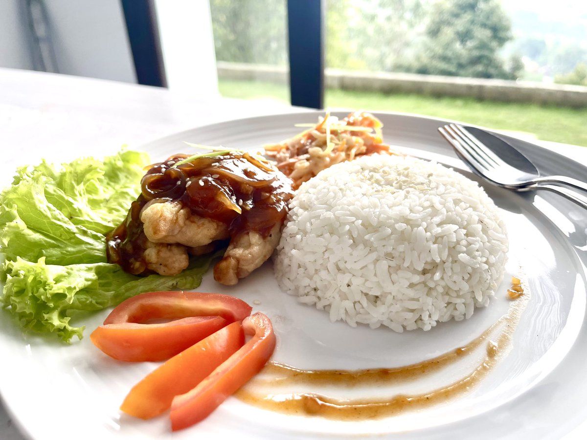 nomadhouse_qc's tweet image. 【特報】食事デリバリープランができました！

ノマドハウスにお住まいの方は、1ヶ月、平日2食、昼と夜、2万円で持ってきてくれるプランができました！

これで、勉強や開発、新サービスづくりなど、ご飯の心配をせずに集中して頂けます！もちろんリラックスでも☺️

ぜひご利用ください！

#ノマド