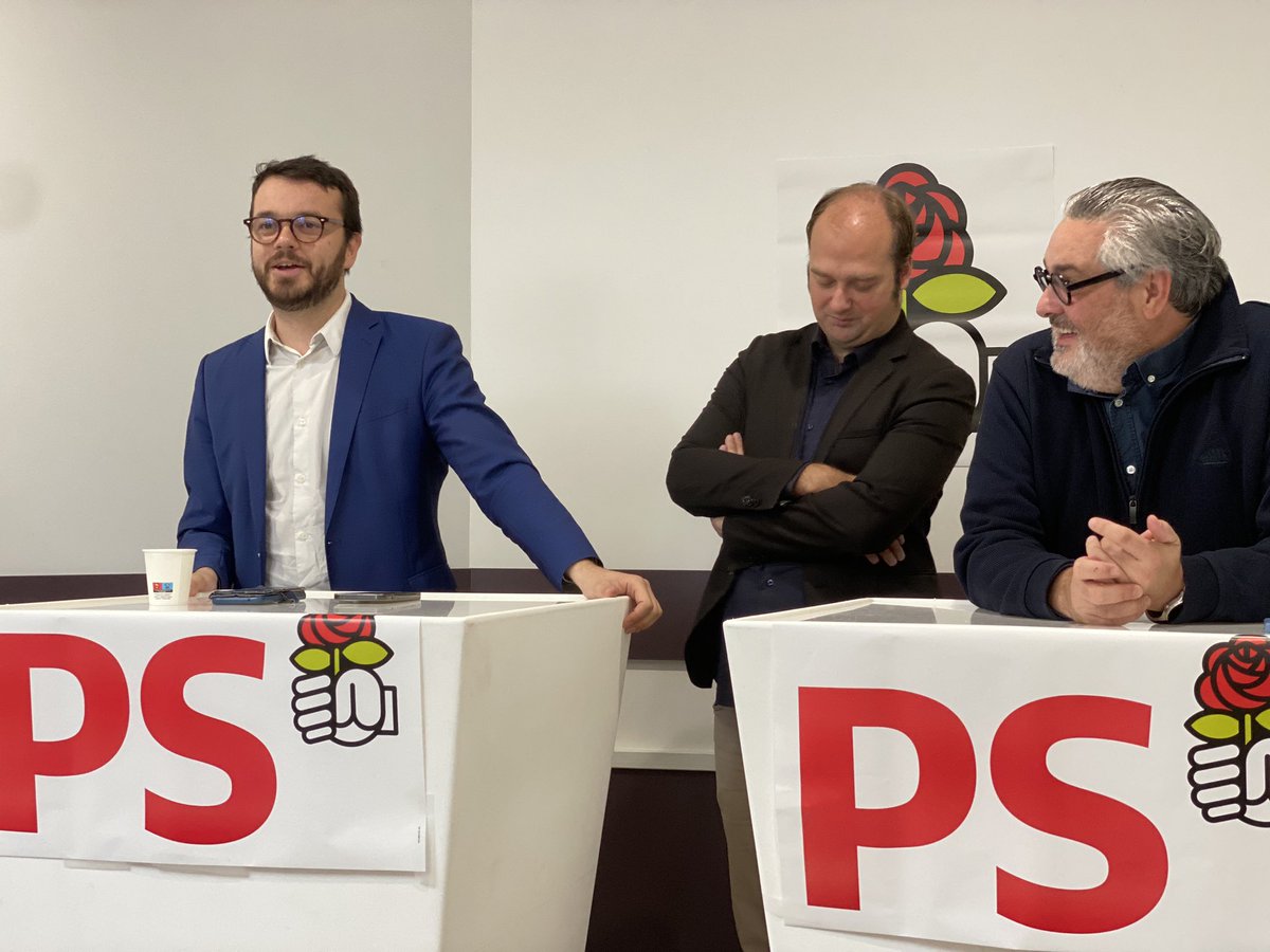 pspuydedome's tweet photo. Plus d’une centaine de militants réunis, de nombreux nouveaux adhérents attachés à l’unité dans l’union. 

Autour d’@ArthurDelaporte et @olivierbianchi1, le @PS63 faisait sa rentrée…En force ! 😎 https://t.co/MHJ3W9SviR