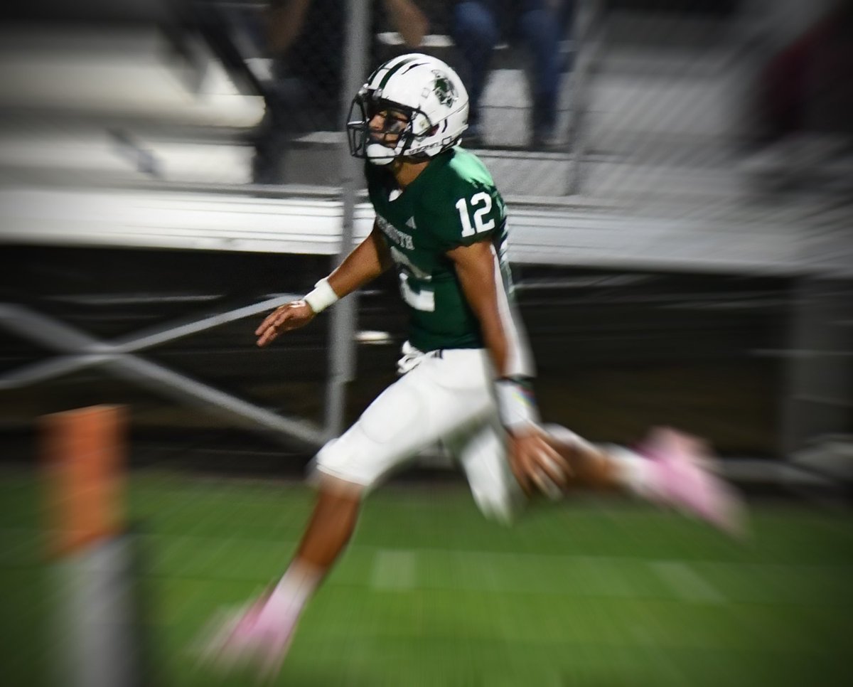 rossathibault's tweet photo. #FridayNightLights returned to .@DartmouthHS last night &amp; what a night it was! 

Dartmouth defeated Braintree 28-0 to improve to 2-0 on the season! Next up Durfee. #OneDartmouth https://t.co/tKAKelN0Vb