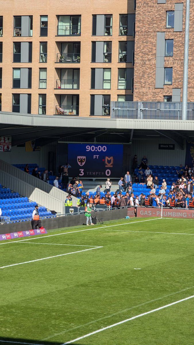 EdushCarefree's tweet photo. Hahahahah cry more cunts #franchise #afcw #realdons #wimbledon #fuckmk https://t.co/BwIVPEO4Sq