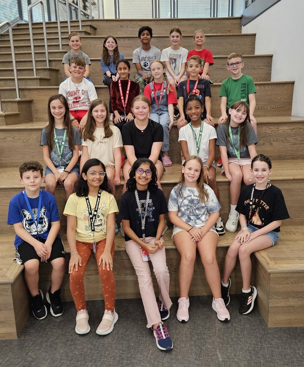 Our 24-25 House Council! 

We can't wait to see the amazing things these leaders will do this year! Congratulations!! #TeamBES #bengalpride