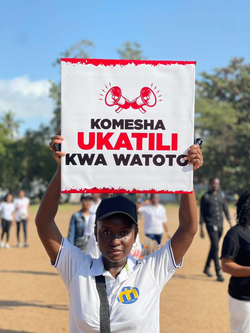 missingchildtz's tweet photo. Mtoto lazima Alindwe ..... it was an impactful day.. asanteni kwa wote mliojitokeza na kushiriki maandamano ya amani..
 Kumbuka juhudi haziishi hapa, kila siku hakikisha mtoto alie katika uangalizi, mazingira yako yuko salama.
#UlinziwaMtoto
#Kapotea https://t.co/UNi15Pq1CU