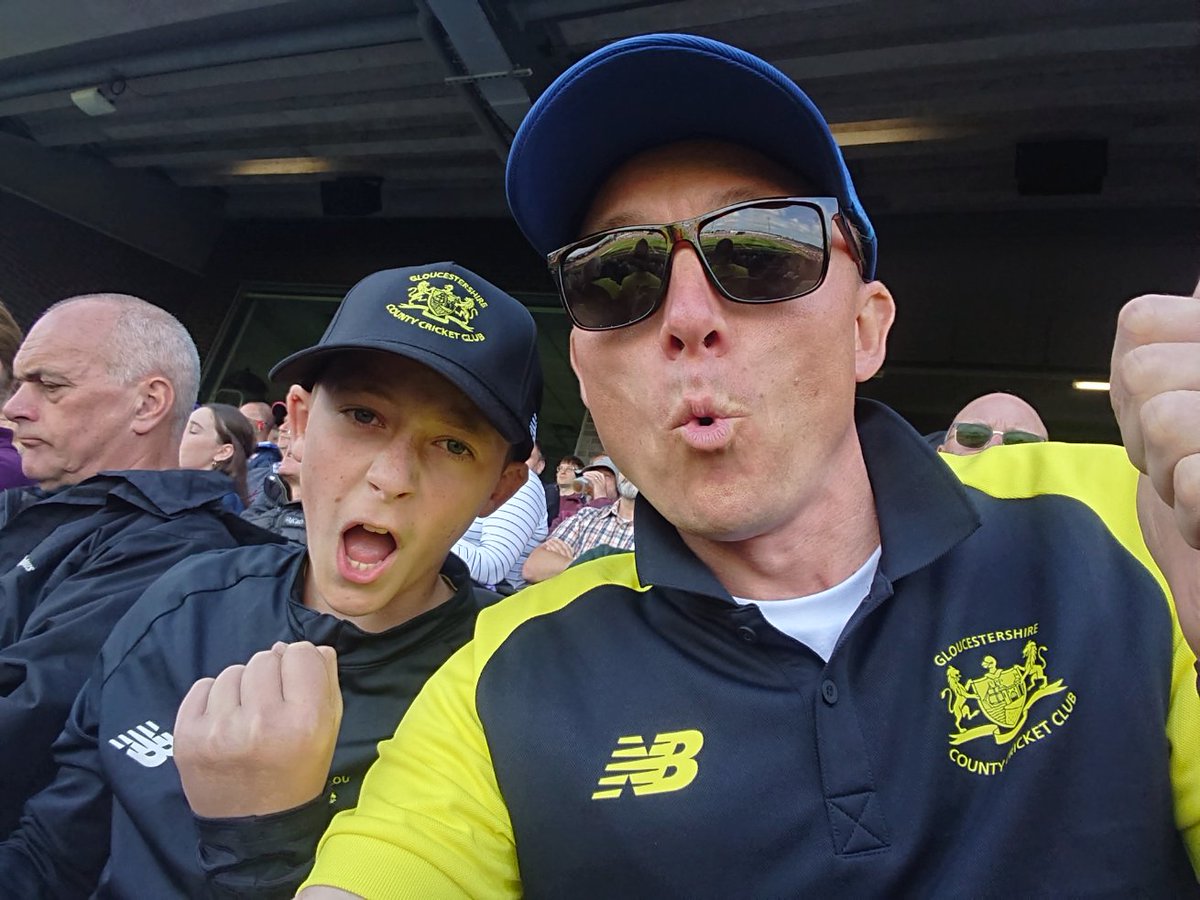 jlees9's tweet photo. #finalsday now 30 wickets!

South stand lower block 35 row H seat 245 #FinalsDay https://t.co/OHM66BWpu4