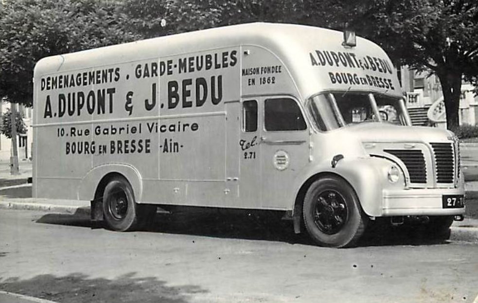 Memoire2cite's tweet photo. [01] Ain Bourg en Bresse 1963 un Camion Berliet de Déménagements A. Dupont &amp; J. Bedu, 10 rue Gabriel Vicaire https://t.co/0ekGCa4sD3