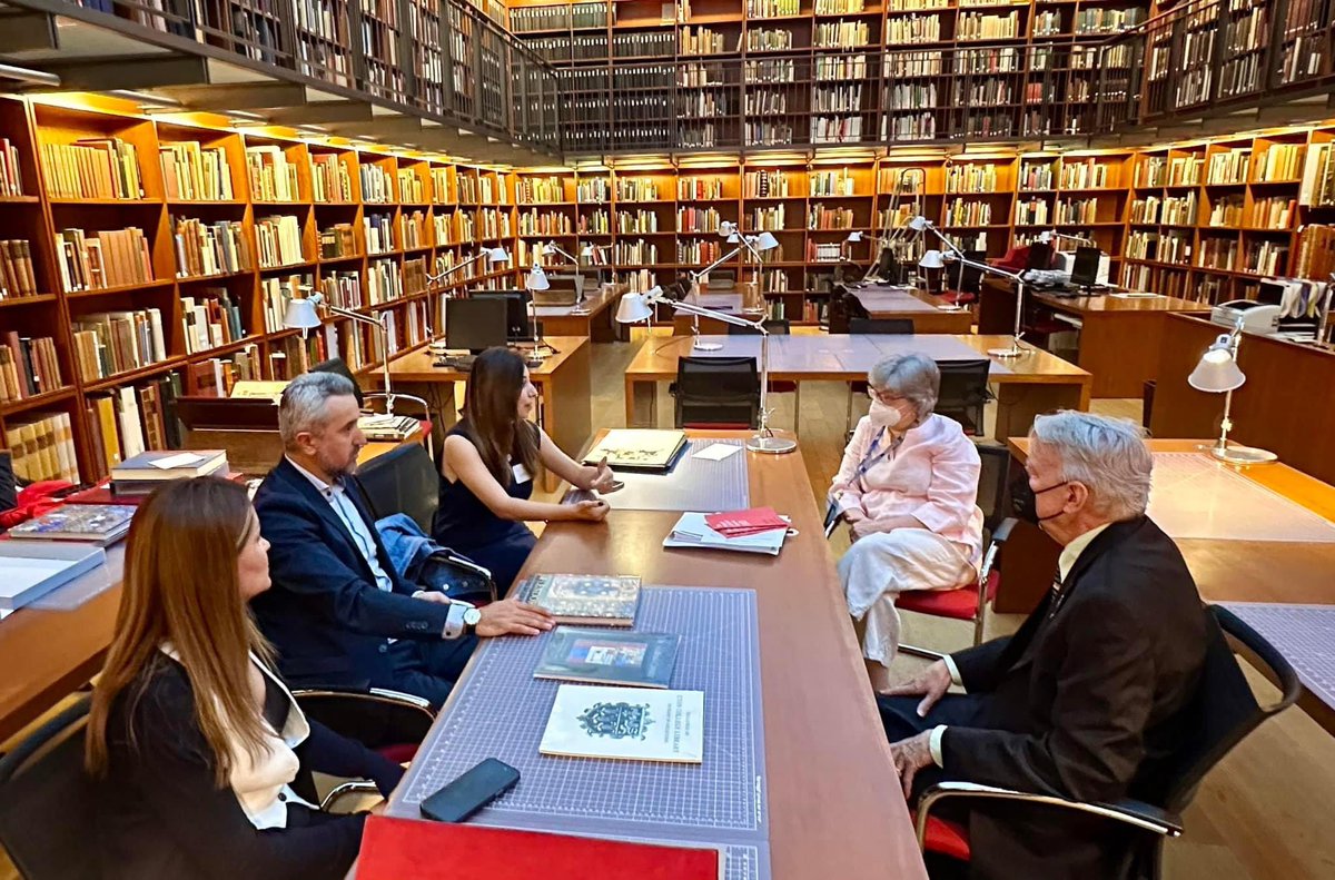 On September 12, 2024, the Matenadaran delegation visited the renowned Morgan Library and Museum, which was founded 100 years ago and has a rare collection of written heritage - manuscripts, old printed books, and documents. 
👉🏻 matenadaran.am/en/2024/09/14/…