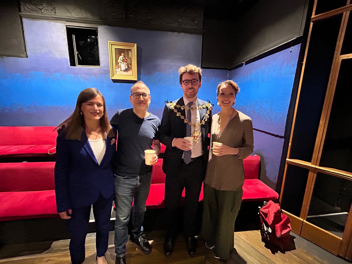 finborough's tweet image. Some photos from the Finborough Theatre Development Board Event following the performance of The Silver Cord in the presence of Will Lane, the Mayor of the Royal Borough of Kensington and Chelsea @RBKCMayor 

#earlscourt #theatre #londontheatre