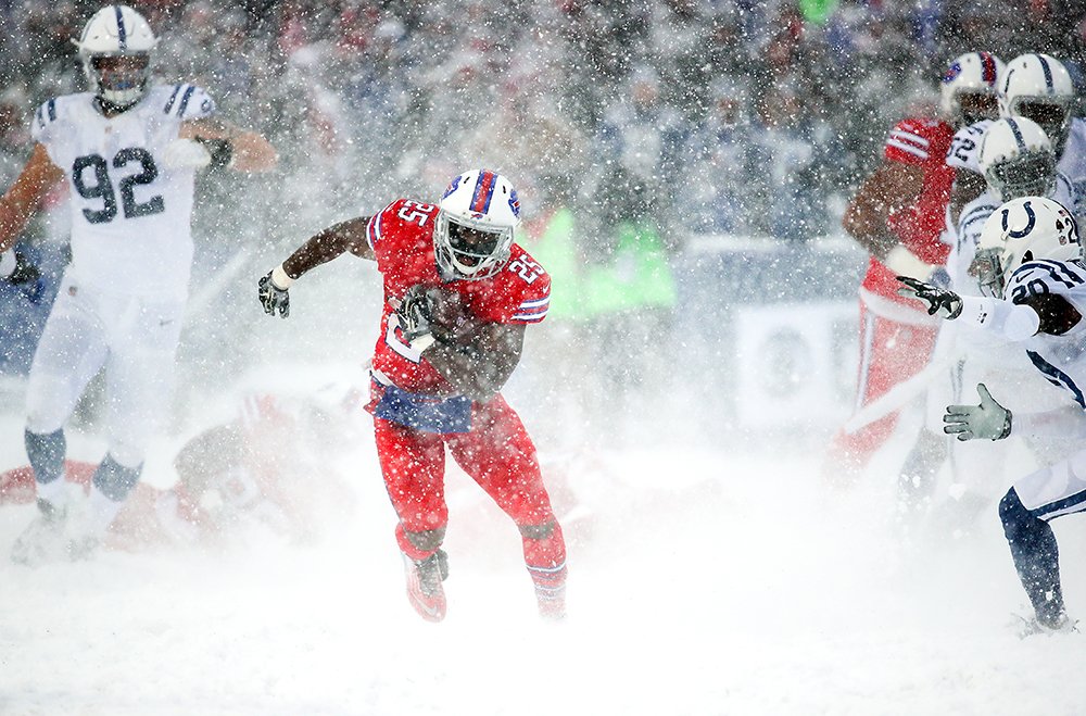 BothTypesSports's tweet photo. #PlayFootballOutside https://t.co/1Jv8mwZ8UZ