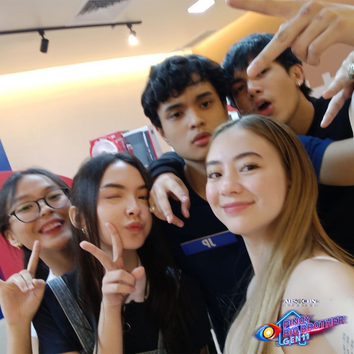Very cutesy! 🥰 Here’s some Team Teens exclusive photos! 📸 #PBBGen11