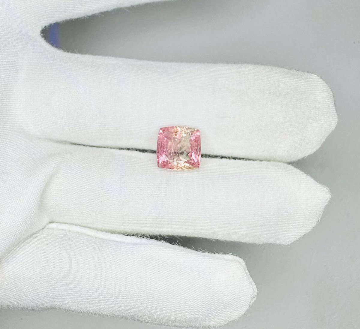 MohammedHa1681's tweet image. 10x10mm 天然バイカラートルマリンクッション 4カラットの宝石。

最近 Etsy ショップに追加しました🤩
タップして表示して購入👇

hayatgems.etsy.com/listing/178024…

#gemstonecollection  #gemstonejewelry