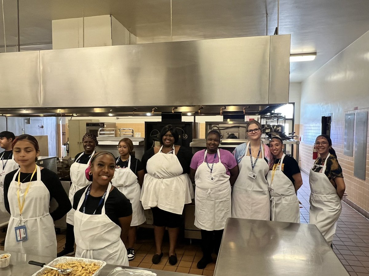 DDeConcilio's tweet photo. Chef Wow’s class at Ridge Technical College battled it out yesterday to see whose dish was better. The winner?  Those of us who got to judge!!! @PolkSchoolsNews @ACEofFlorida https://t.co/h7WiB0TZ4B