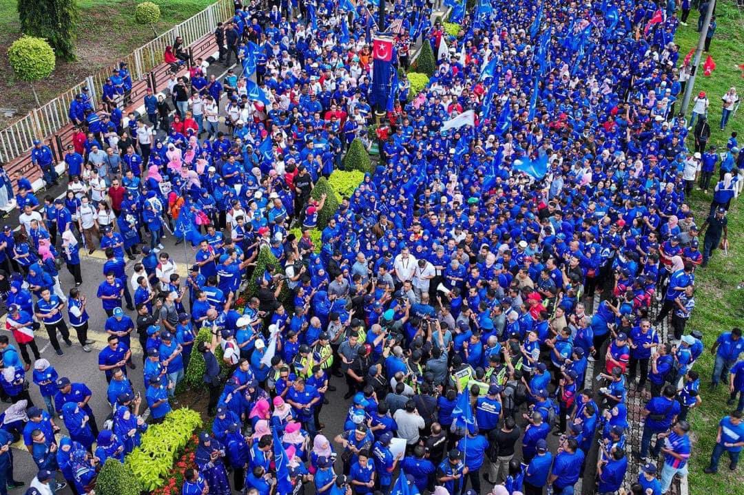 Onn Hafiz Ghazi tweet media