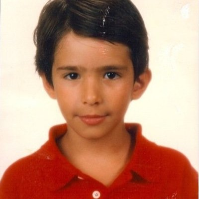 Au commencement du monde, sous le règne de Cronos, les hommes vivaient en un éternel printemps, en harmonie avec la bienfaisante nature, qui leur fournissait tout sans travailler.

Puis sont arrivés le couple 14-37, leurs croques morts philippesques,  les matraques benaliennes et