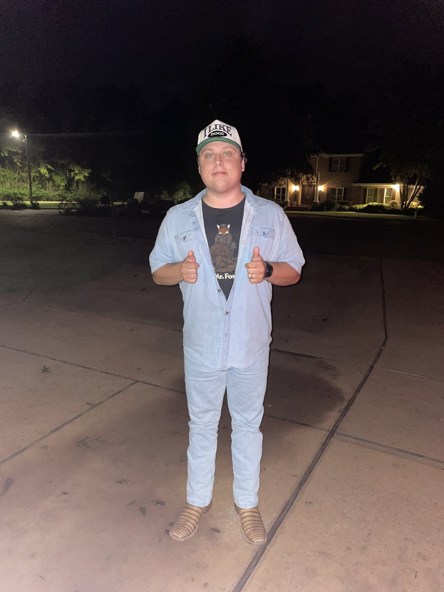 Noah_Mashburn's tweet photo. I couldn’t be wearing more denim if I tried https://t.co/erRR1S7vk1