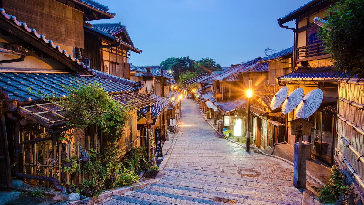 HiideeMedia's tweet photo. Best Destinations For Solo Female Travelers https://t.co/k96ijwdc9Z https://t.co/w5LLGUnuhm