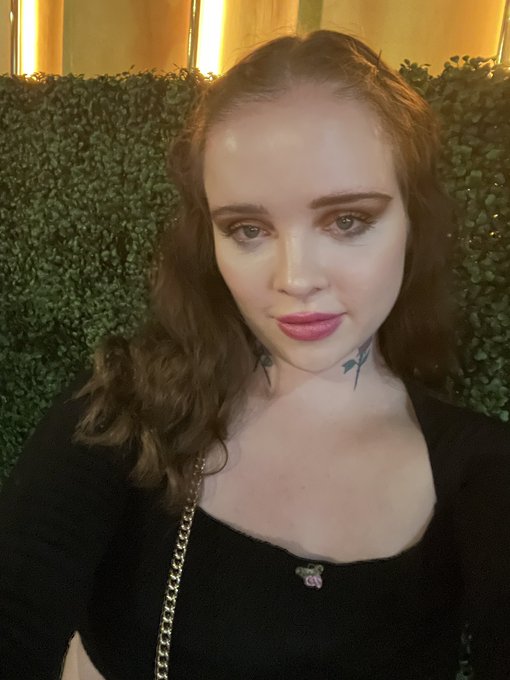 Watch Aliya Brynn's leaked NSFW photo on TwXstars