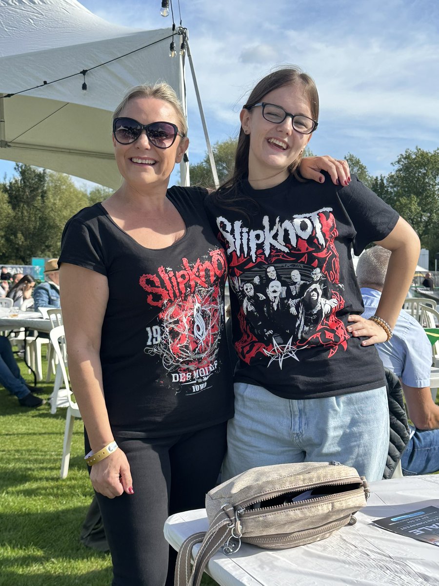 exact_carpentry's tweet photo. My @slipknot girls 🥰 https://t.co/IJB0ivYvBr