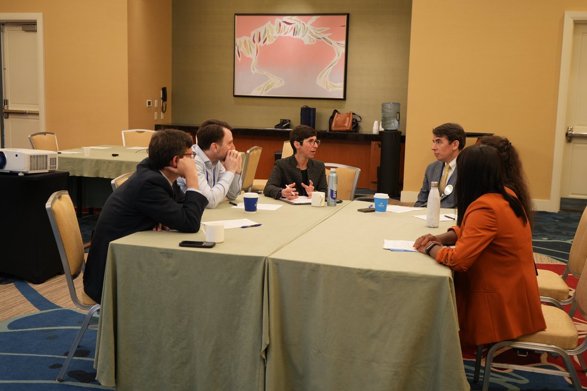 AALN_leaders's tweet photo. We're enjoying the presentations in our #AUPN2024 Clerkship Director Workshop! Thanks to everyone participating, as well as our moderator Dr. Marie Eugene &amp; speakers Drs. Nuri Jacoby, Ralph Jozefowicz, Madhu Soni, &amp; Roy Strowd for sharing their experiences and advice!
#neurology https://t.co/UvKI0nuSVZ