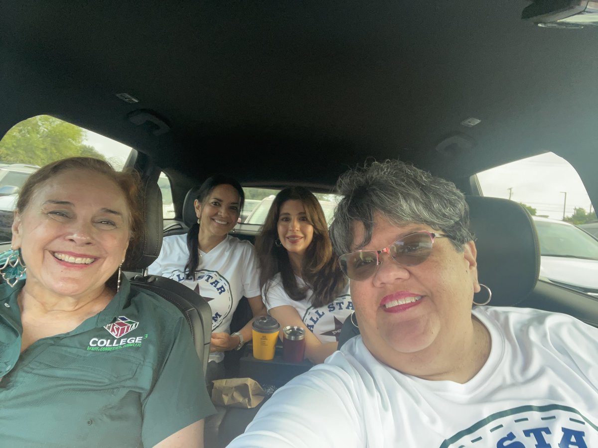 DebSal24's tweet photo. @PSJAISD 17th Annual Countdown to Zero Dropout Recovery Walk! PSJA Special Education Department #PSJAProud #PSJAFamily #PSJACares
#PSJACountdowntoZero #StudentSuccess #EducationMatters @NoraCantu12 @virna_bazan https://t.co/O2Ej1JTxnf