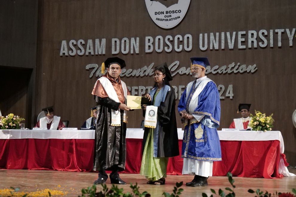 adbumedia's tweet photo. Students being awarded with Five Gold Medals of Honour.
The Fr. Stephen Mavely's Gold Medal
The JN Bawri Medal of Distinction  
Partha De Gold Medal
The Chancellor's Gold Medal 
The Vice - Chancellor's Gold Medal 

#Convocation2024 #graduationday #13thconvocation https://t.co/lZi9JfmFTe