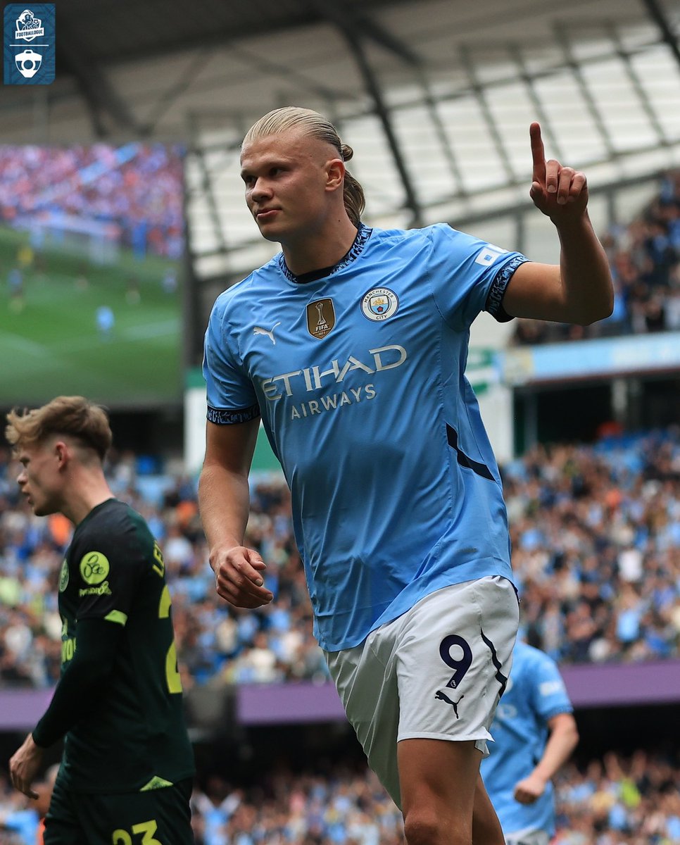 Footballogue's tweet image. 🚨 𝐍𝐎𝐔𝐕𝐄𝐀𝐔 𝐑𝐄𝐂𝐎𝐑𝐃 𝐏𝐎𝐔𝐑 𝐄𝐑𝐋𝐈𝐍𝐆 𝐇𝐀𝐀𝐋𝐀𝐍𝐃 ! ⭐️

Il devient le premier joueur à inscrire 9 buts en 4 matchs de PremierLeague. 🤖🔥

Le record précédent était de 8 buts par Wayne Rooney.

(@WhoScored)