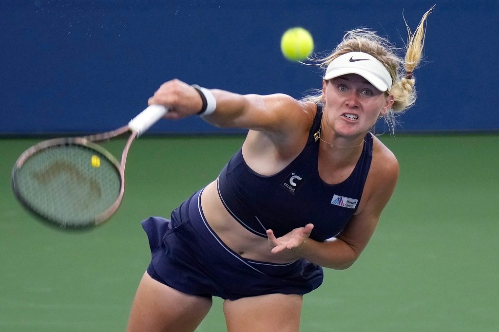 Raducanulover's tweet photo. EMMA RADUCANU VS PEYTON STEARNS

Emma estará enfrentando a la estadounidense en primera ronda del Open de Seoul.

Raducanu lidera el historial entre ambas al haber vencido a Stearns este año en Washington en la única vez que se enfrentaron

#Raducanu #EmmaRaducanu https://t.co/SJioFYhjiI