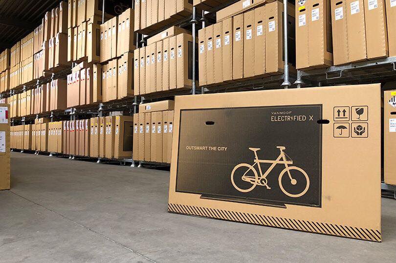 「デザインの敗北」があれば、「デザインの勝利」の事例もあって、これは、自転車を輸送する際に雑に扱われて届くまでに破損することが多かったため、パッケージに液晶テレビの絵を描いたら、丁寧に扱われて破損しなくなったという例。