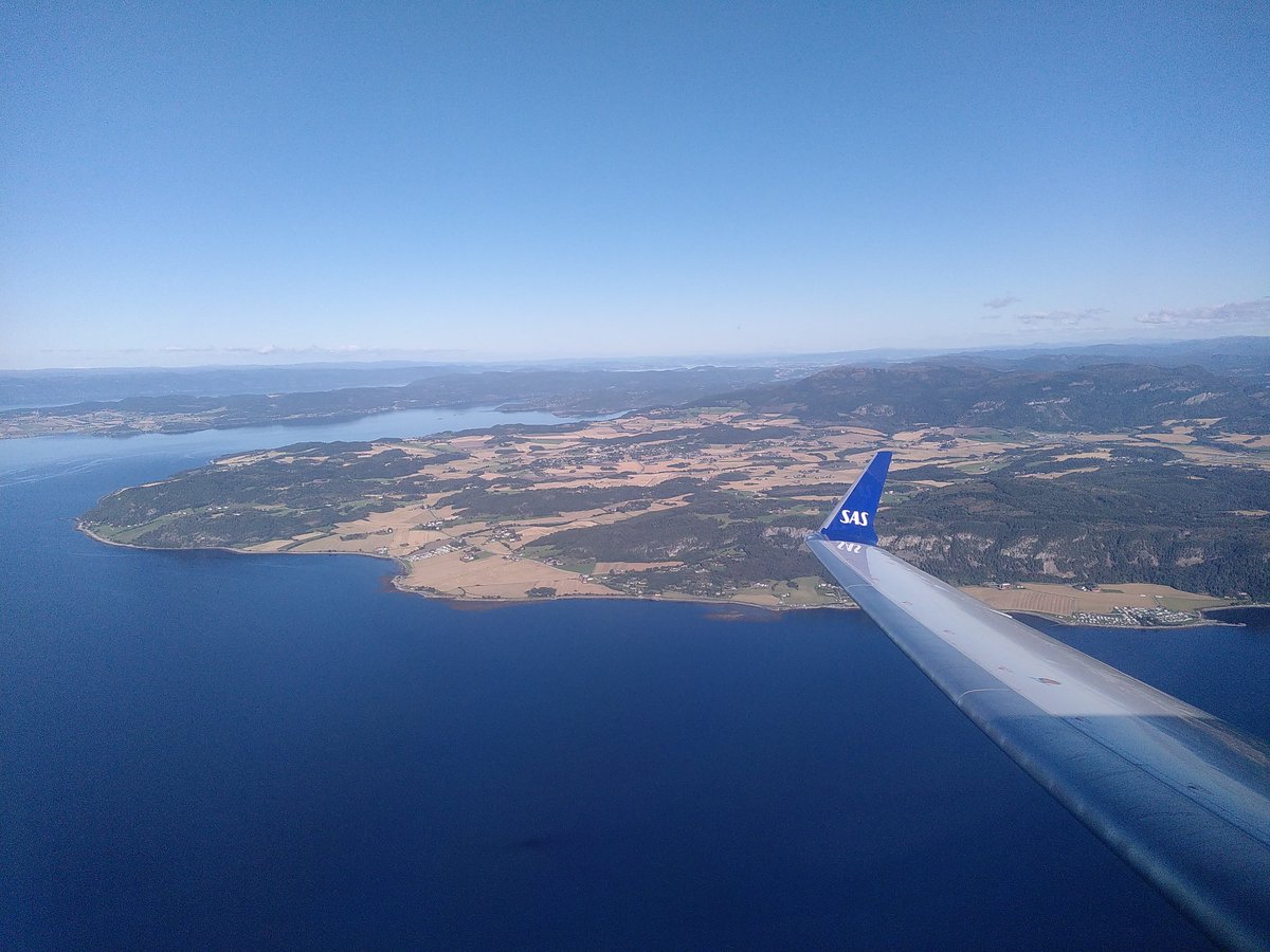 Wiebke Häger (@wiebkehaeger) on Twitter photo Together with <a href="/LuisAlonsoBaez1/">Luis Alonso Baez</a> on our way from Trondheim to the Botanik-Tagung,
<a href="/UniHalle/">Universität Halle (inaktiv)</a>. Looking forward to an interesting conference😊
#BT2024DBG
<a href="/BT2024DBG/">Conference of the German Society f. Plant Sciences</a> Together with <a href="/LuisAlonsoBaez1/">Luis Alonso Baez</a> on our way from Trondheim to the Botanik-Tagung,
<a href="/UniHalle/">Universität Halle (inaktiv)</a>. Looking forward to an interesting conference😊
#BT2024DBG
<a href="/BT2024DBG/">Conference of the German Society f. Plant Sciences</a>