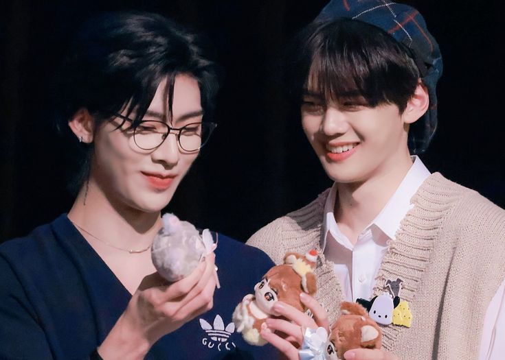 Piyuu_0's tweet photo. Gyuicky one shot au🚷

Coklat !!! https://t.co/mV6odg65oF