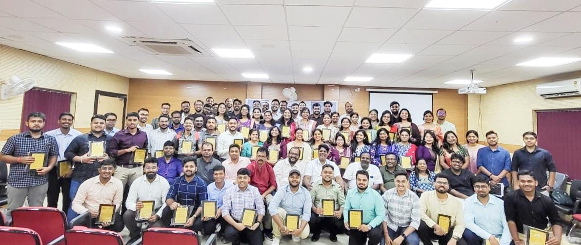 OVSA_ODISHA's tweet photo. OVSA wishes you all a great future in ARD Dept .Let your whole life committed towards Animal Welfare, treatment and upliftment of Veterinary Profession #veterinarydoctors https://t.co/1tjAORJviR