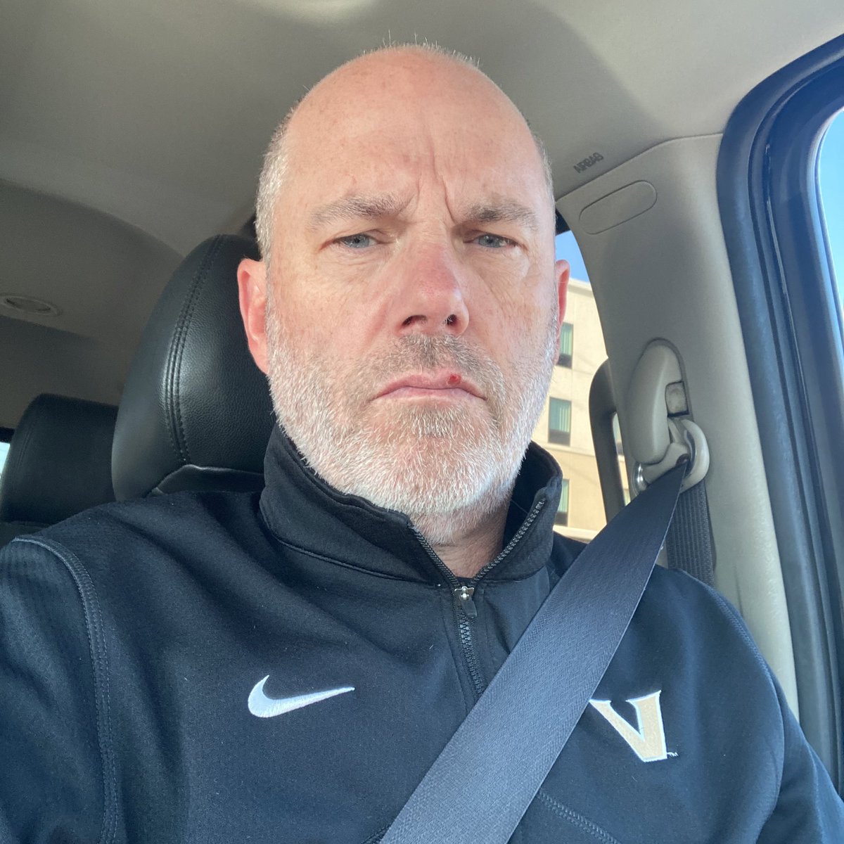 TQPurdon's tweet photo. Is Game Day Dores! Get up!
@VandyFootball โ๏ธโฌ๏ธ #LetsGo
#BeatGeorgiaState @SEC ๐ https://t.co/b5IYhDfbBG