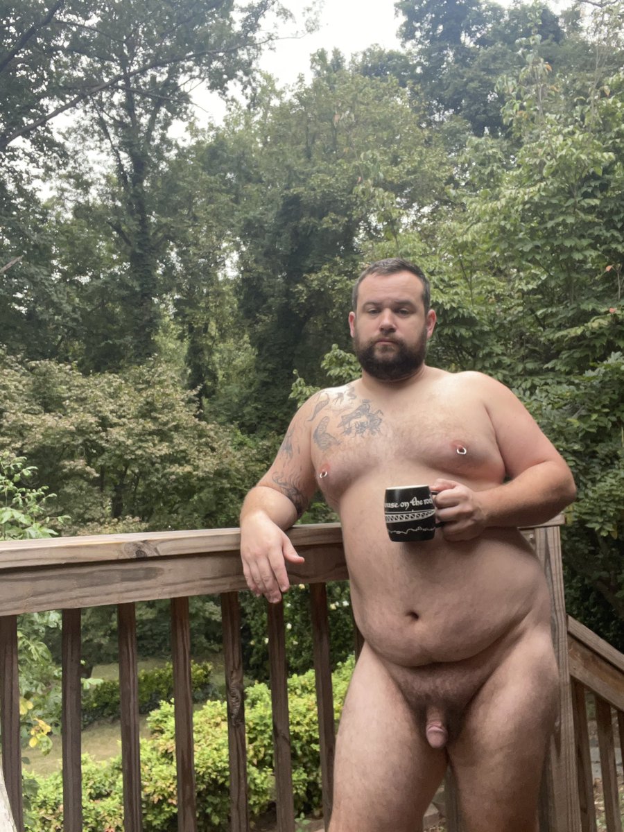 Chestnutloads tweet media