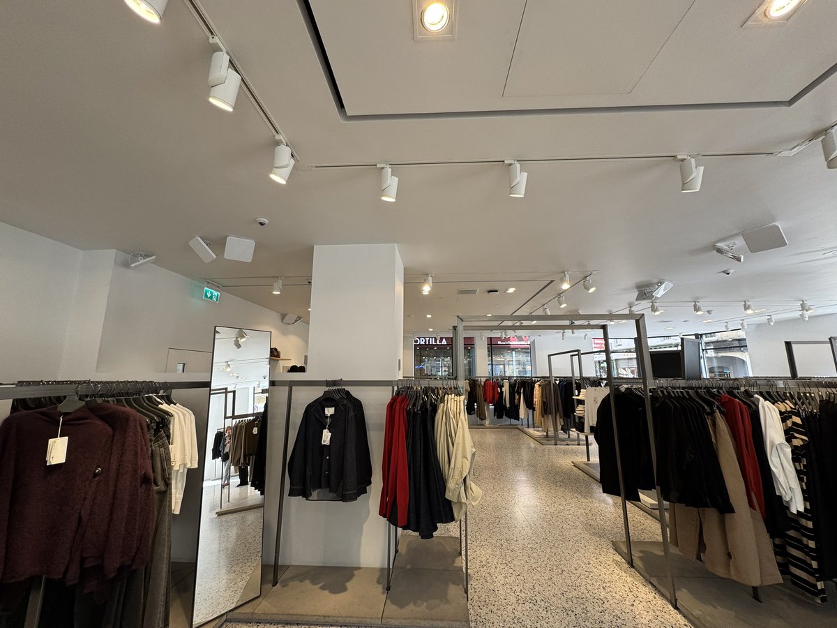 Dan Jones tweet media