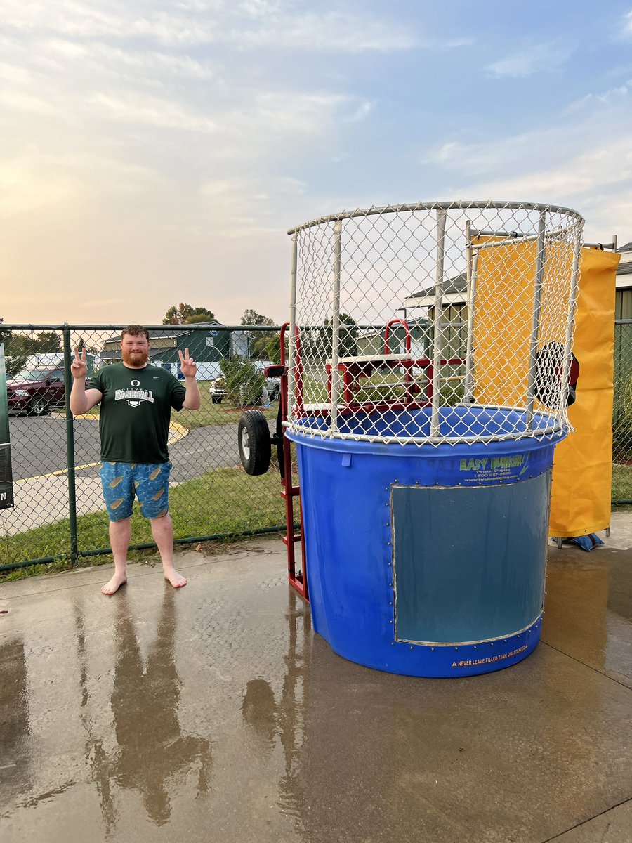 EllisBenjaminP's tweet photo. Fun times at the #OlivetEagles football game last night. The XC teams sponsored a dunk tank to raise money. Thanks to Mrs. Schaefer, Mrs. Weaver, Mr. Kring, and Mr. Waffle for donating their time so everyone could have fun. Also, a HUGE thank you @FunServices for the dunk tank! https://t.co/FMYtw0As4H