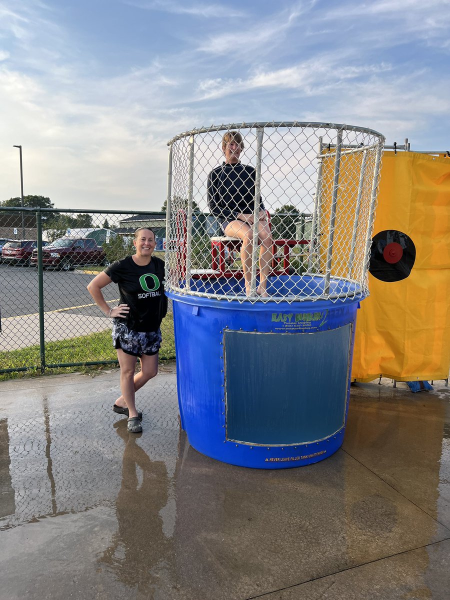 EllisBenjaminP's tweet photo. Fun times at the #OlivetEagles football game last night. The XC teams sponsored a dunk tank to raise money. Thanks to Mrs. Schaefer, Mrs. Weaver, Mr. Kring, and Mr. Waffle for donating their time so everyone could have fun. Also, a HUGE thank you @FunServices for the dunk tank! https://t.co/FMYtw0As4H